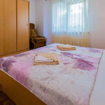 公寓 One-bedroom 31 茨里克韦尼察